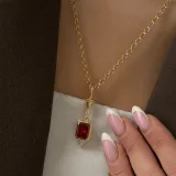 Gold Bordo Taşlı Kolye - 1