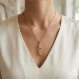 Çelik yılan taşlı kolye - 1