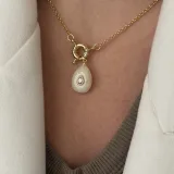 Krem Taş Detaylı Kolye - 1
