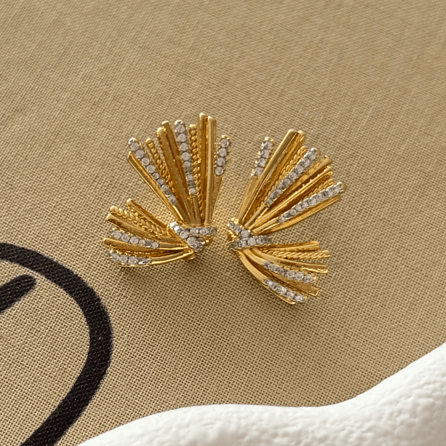 Gold Düğüm Tasarım Küpe