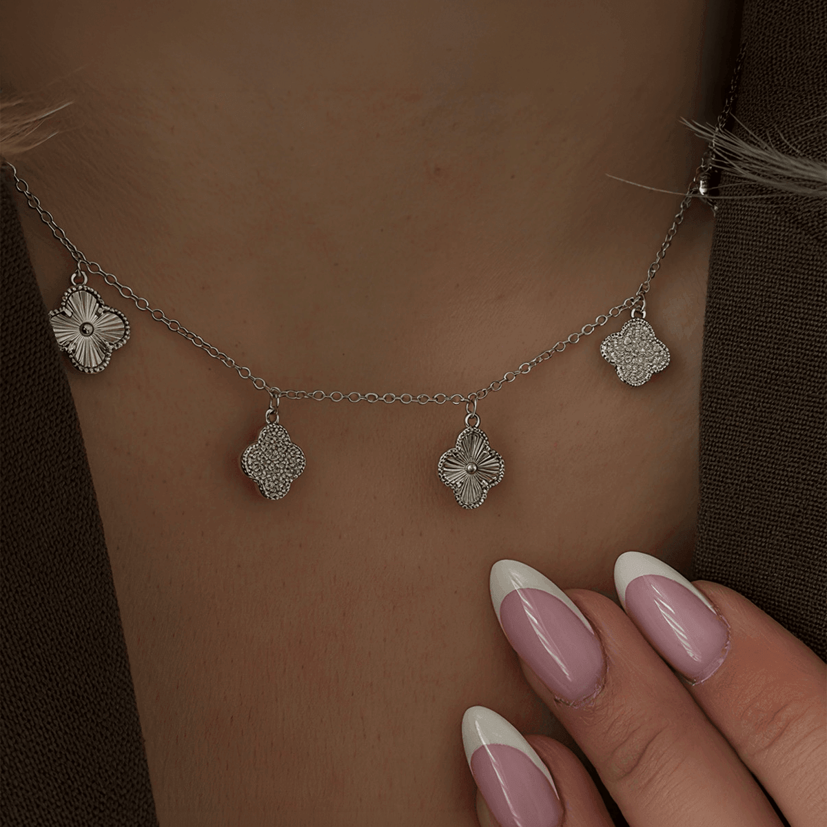 Silver Taşlı Yonca Çoklu Kolye
